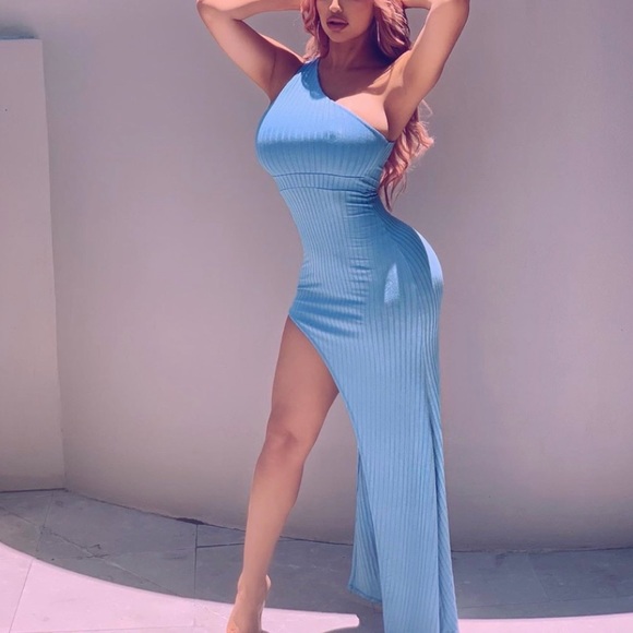 Blue shoulder high slit maxi dress - small - Picture 4 of 6